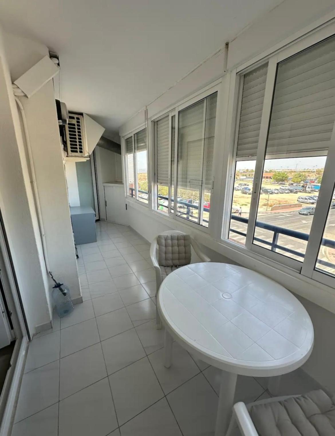 Marina Apartment Torrevieja Bagian luar foto