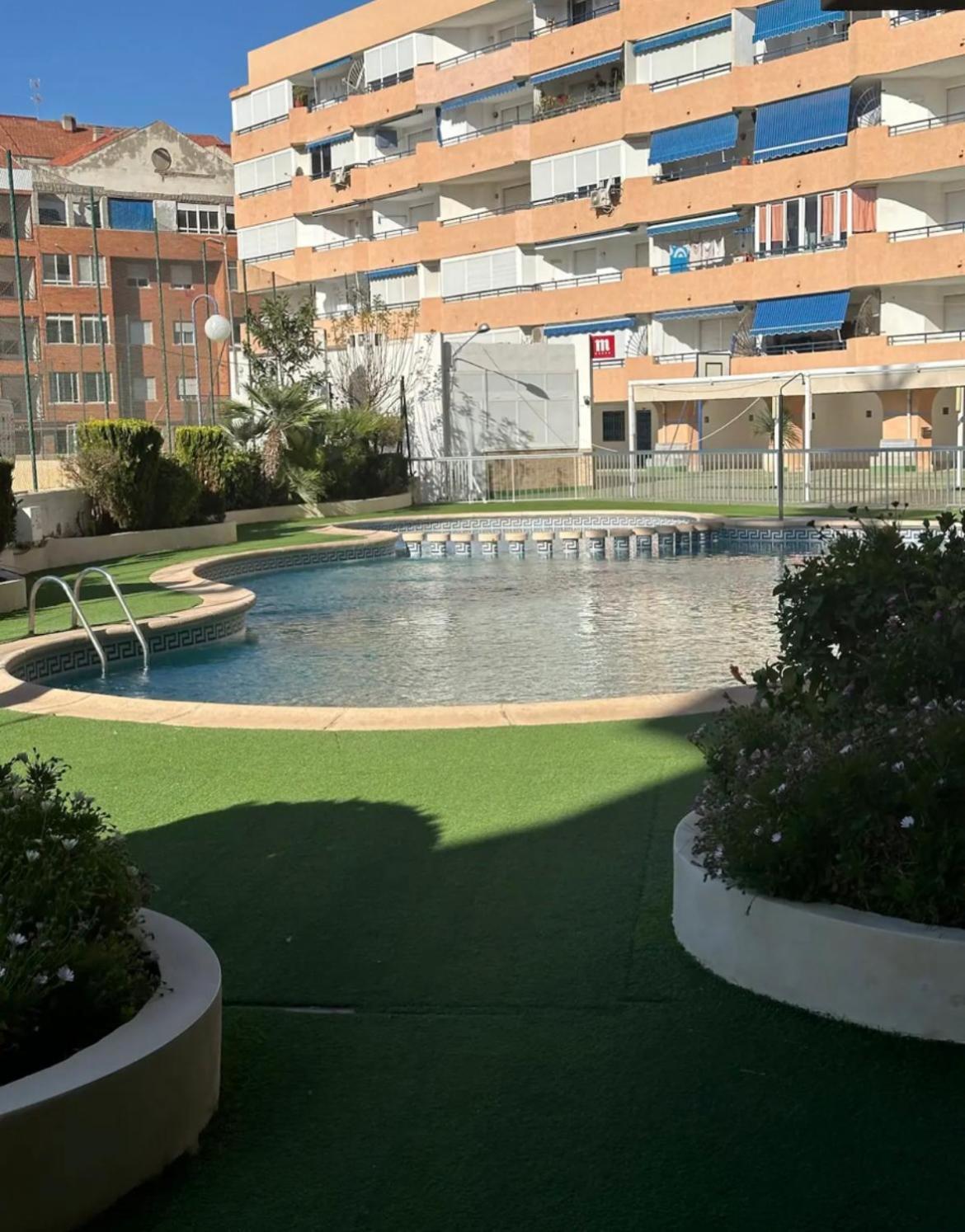 Marina Apartment Torrevieja Bagian luar foto